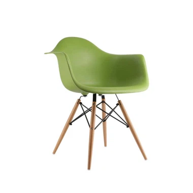 Lounge-tuolit muovia